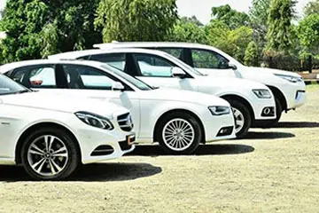 luxury car rental company in Delhi